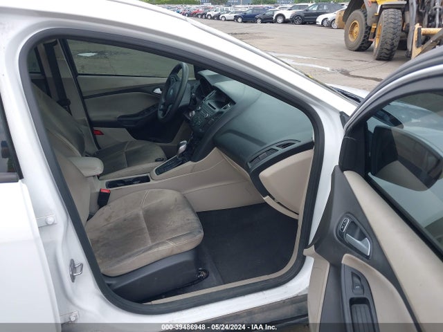 Ford FOCUS SE 2016 1FADP3F2XGL271900 Image 5