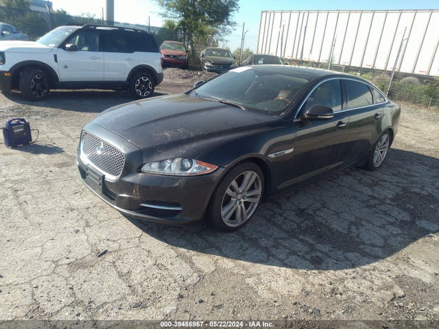 2012 JAGUAR XJ SAJWA2GB9CLV29428 Photo 1