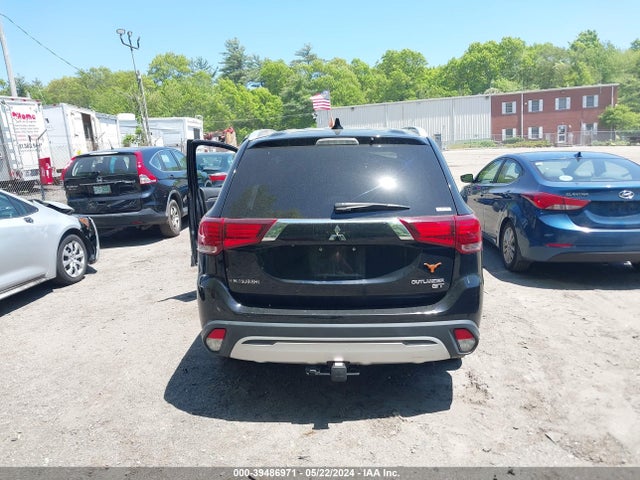 JA4JZ4AX2KZ009420 Mitsubishi OUTLANDER GT