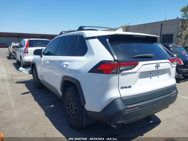 Toyota Rav4 Xle 2021 2T3W1RFV0MC125291 Image 3