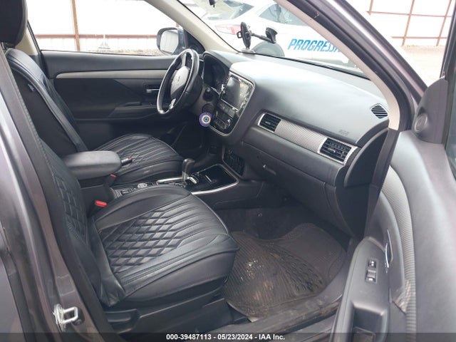 JA4AZ3A30JZ054636 Mitsubishi Outlander Se