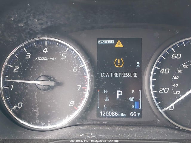 JA4AZ3A30JZ054636 Mitsubishi Outlander Se