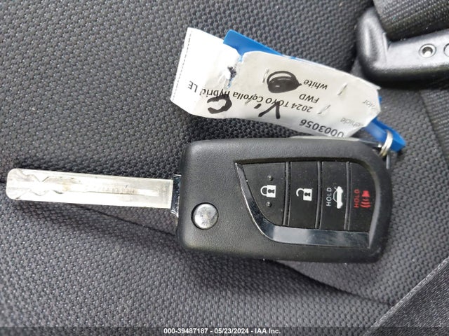 Toyota Corolla Hybrid Le 2024 JTDBCMFE0R3035241 Image 11