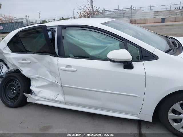 Toyota Corolla Hybrid Le 2024 JTDBCMFE0R3035241 Image 13