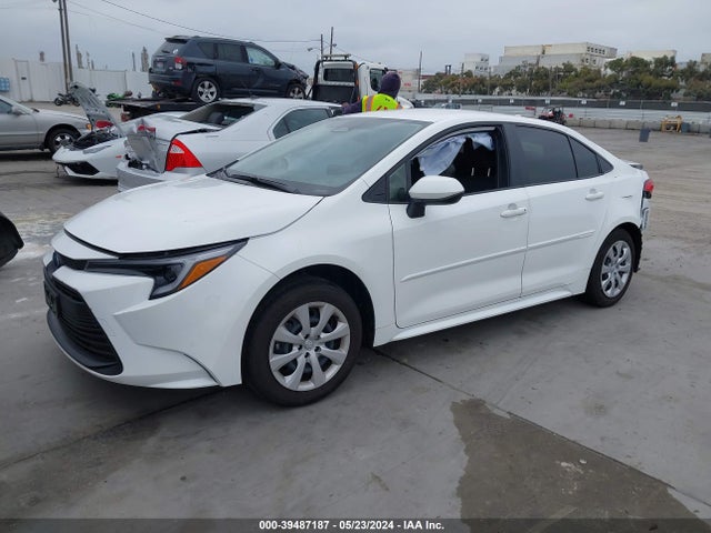 Toyota Corolla Hybrid Le 2024 JTDBCMFE0R3035241 Image 2