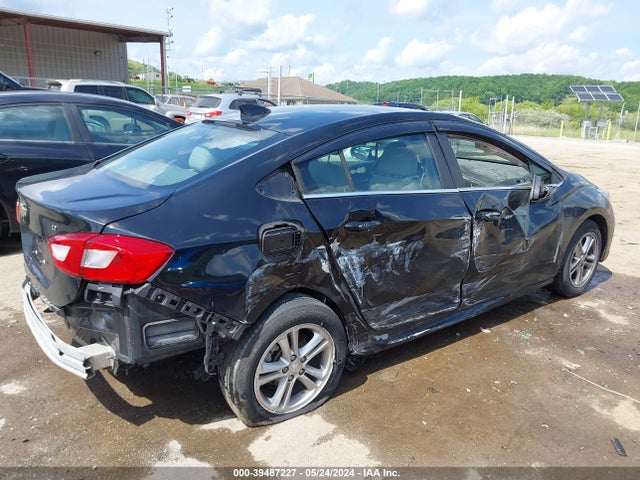 Chevrolet Cruze Lt Auto 2018 1G1BE5SM8J7183642 Image 4