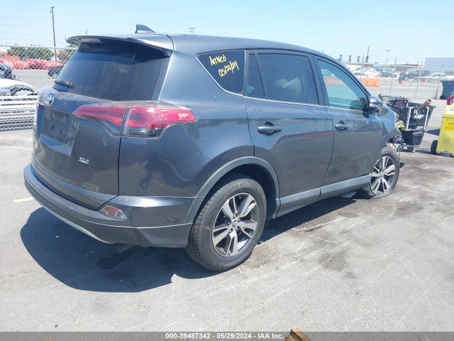 Toyota Rav4 Xle 2018 2T3WFREV4JW484091 Image 4