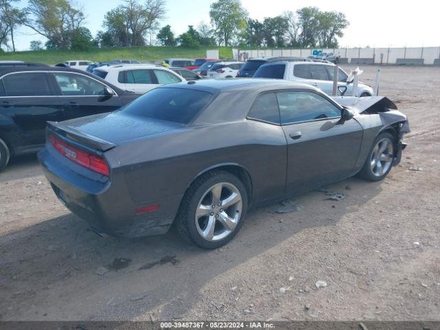 2C3CDYBT7EH196579 Dodge Challenger R/t Plus