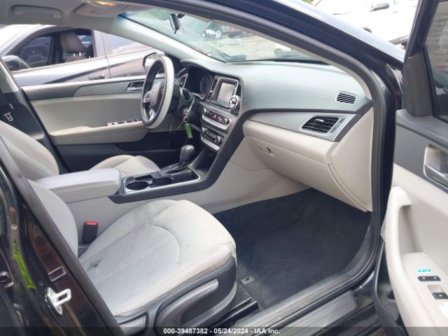5NPE24AFXKH751199 Hyundai SONATA SE