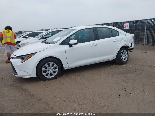 Toyota COROLLA LE 2024 5YFB4MDE5RP161988 Image 2