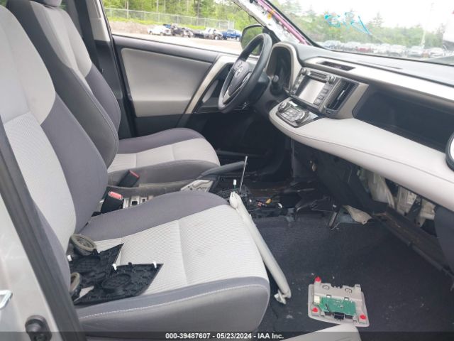 JTMRFREV4FJ024190 Toyota Rav4 Xle