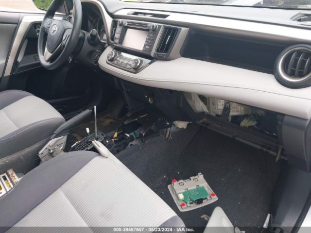 JTMRFREV4FJ024190 Toyota Rav4 Xle