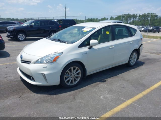 JTDZN3EU7E3333260 Toyota Prius V Five