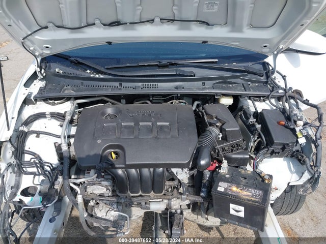 Toyota COROLLA LE 2018 5YFBURHE9JP800160 Image 10
