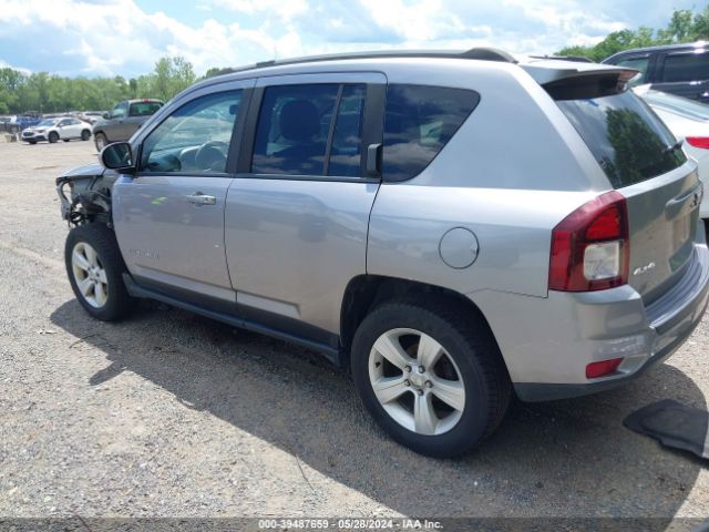 1C4NJDEB4GD781600 Jeep Compass Latitude