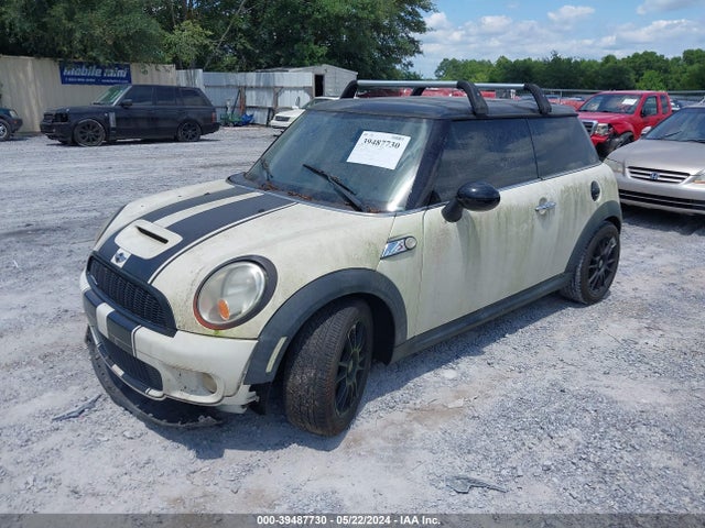2010 MINI COOPER S WMWMF7C50ATZ70556 Photo 1