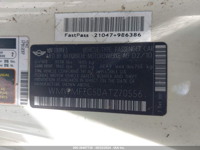 2010 MINI COOPER S WMWMF7C50ATZ70556 Photo 8
