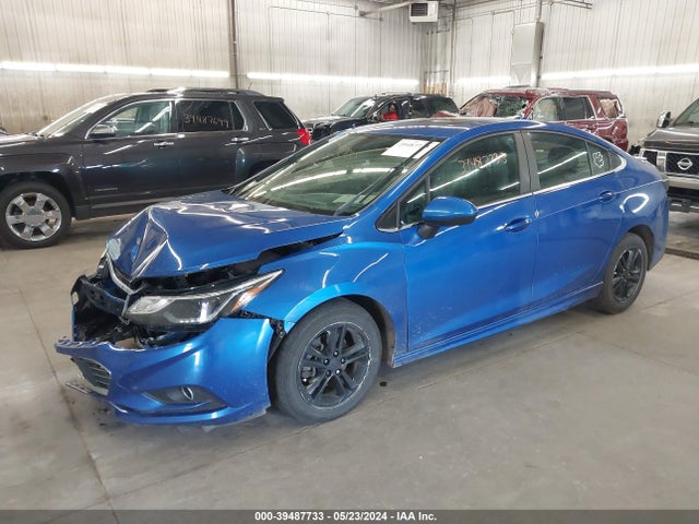 Chevrolet Cruze Lt Auto 2018 1G1BE5SMXJ7143434 Image 2