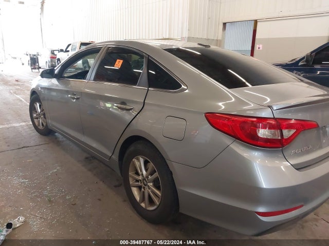 Hyundai SONATA SE 2017 5NPE24AF5HH559553 Image 3