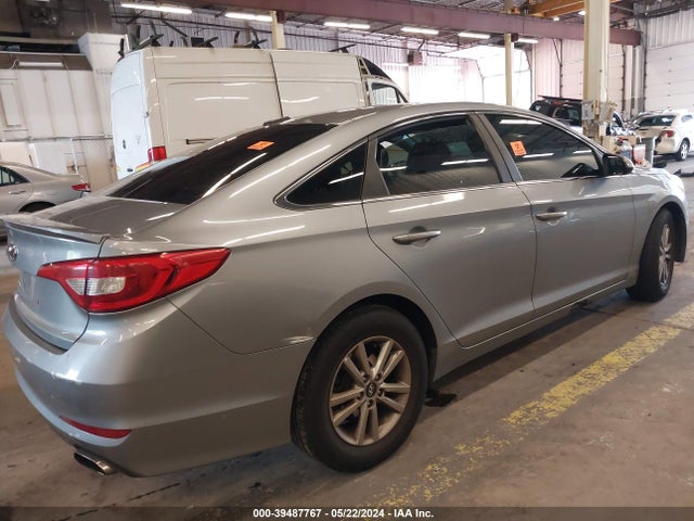 Hyundai SONATA SE 2017 5NPE24AF5HH559553 Image 4