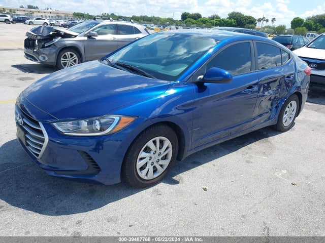 Hyundai ELANTRA SE 2017 5NPD74LFXHH078644 Image 2