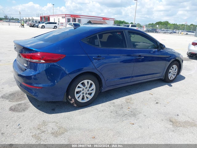Hyundai ELANTRA SE 2017 5NPD74LFXHH078644 Image 4