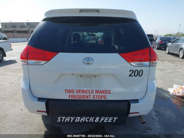 Toyota Sienna Le V6 8 Passenger 2014 5TDKK3DC6ES445517 Image 16