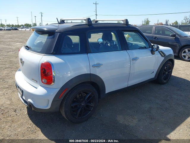 2011 MINI COOPER S COUNTRYMAN WMWZC5C56BWL53195 Photo 3