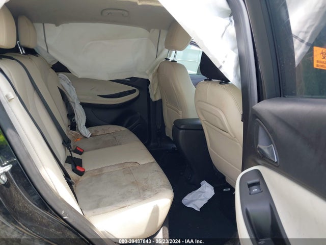 KL4MMBS24MB039078 Buick Encore Gx Fwd Preferred