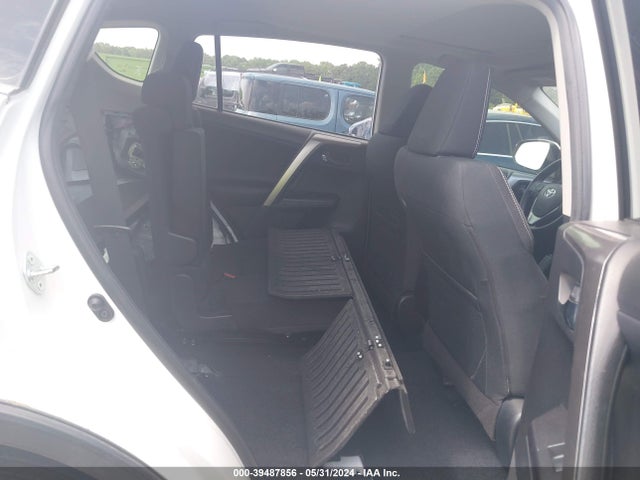 Toyota Rav4 Xle 2016 JTMWFREV7GD081793 Image 8