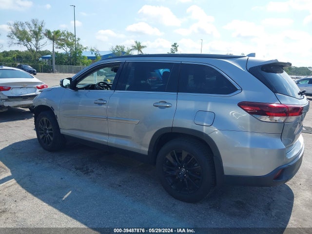 Toyota Highlander Se 2019 5TDJZRFH1KS563876 Image 15