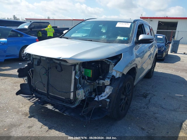 Toyota Highlander Se 2019 5TDJZRFH1KS563876 Image 2