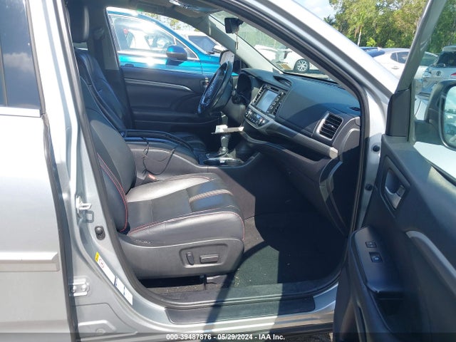 Toyota Highlander Se 2019 5TDJZRFH1KS563876 Image 5