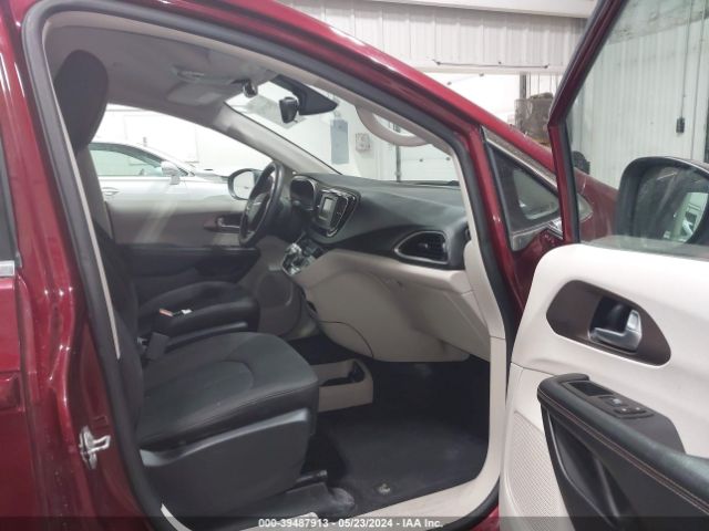 2C4RC1CG3HR771647 Chrysler Pacifica Lx