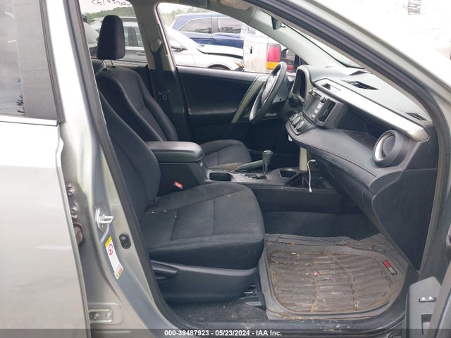 Toyota RAV4 LE 2017 2T3ZFREV1HW355491 Image 5