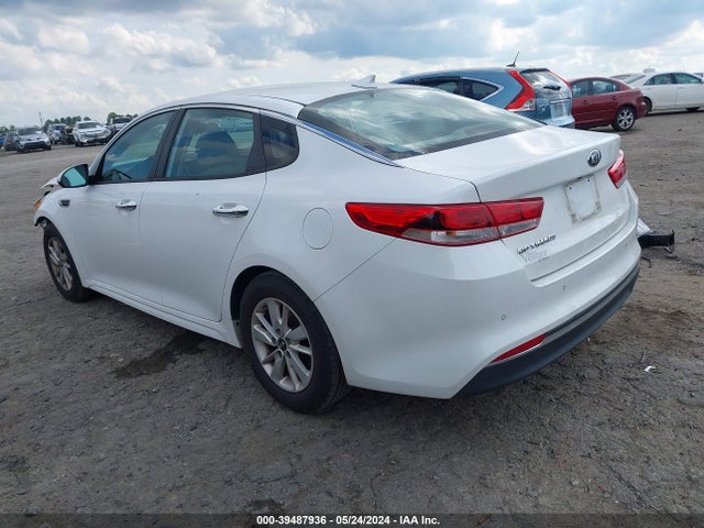 KIA Optima Lx 2018 5XXGT4L34JG248349 Image 3