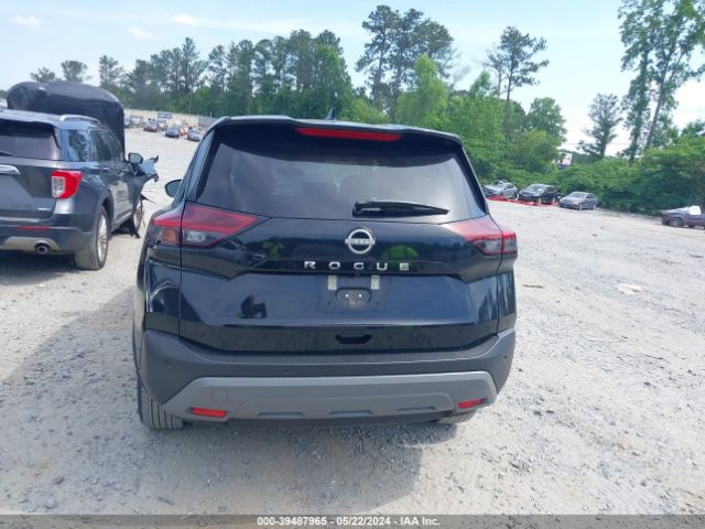 5N1BT3AA8PC896156 Nissan Rogue S Fwd