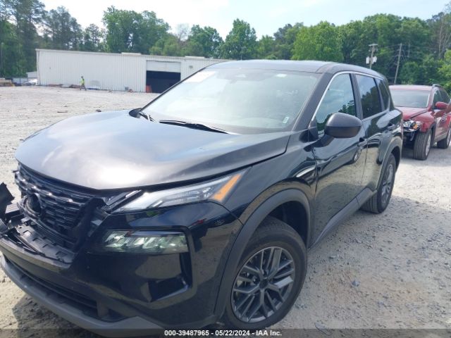 5N1BT3AA8PC896156 Nissan Rogue S Fwd