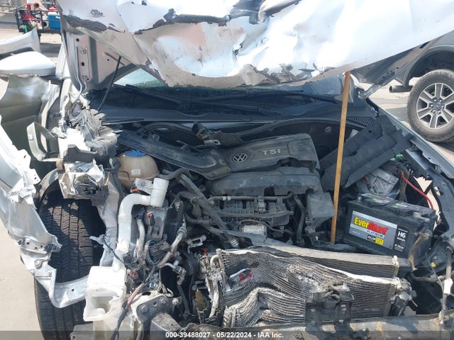 1VWAT7A33HC022479 Volkswagen Passat 1.8t S