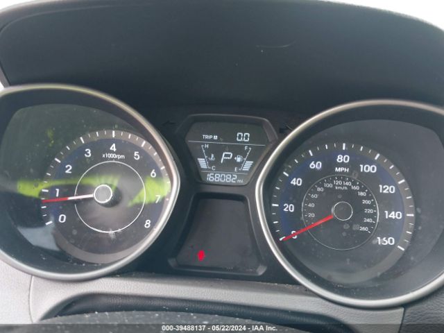 5NPDH4AE1FH579717 Hyundai ELANTRA SE