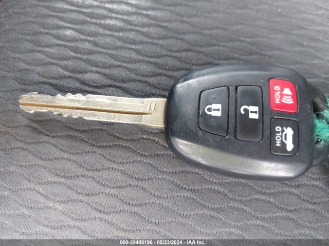 Toyota COROLLA LE 2017 5YFBURHE2HP704039 Image 11