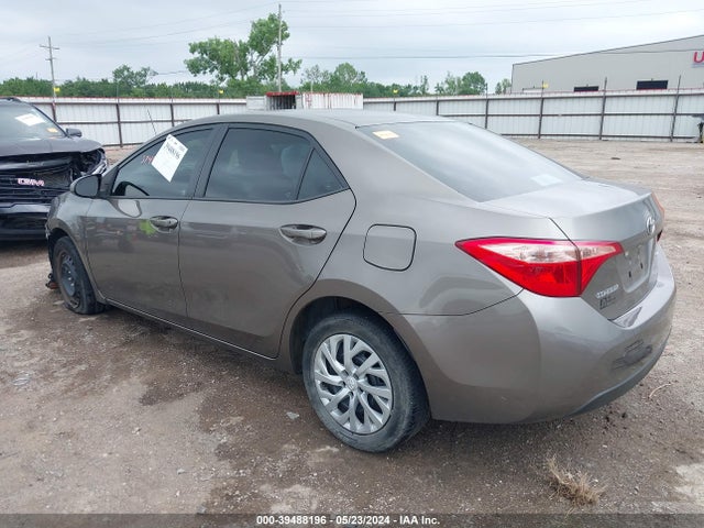 Toyota COROLLA LE 2017 5YFBURHE2HP704039 Image 3