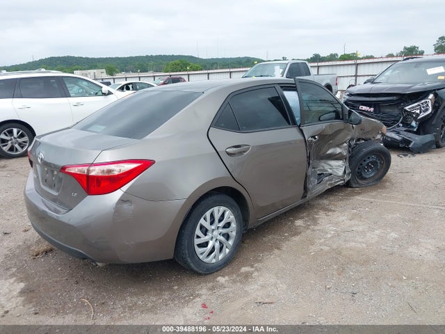 Toyota COROLLA LE 2017 5YFBURHE2HP704039 Image 4