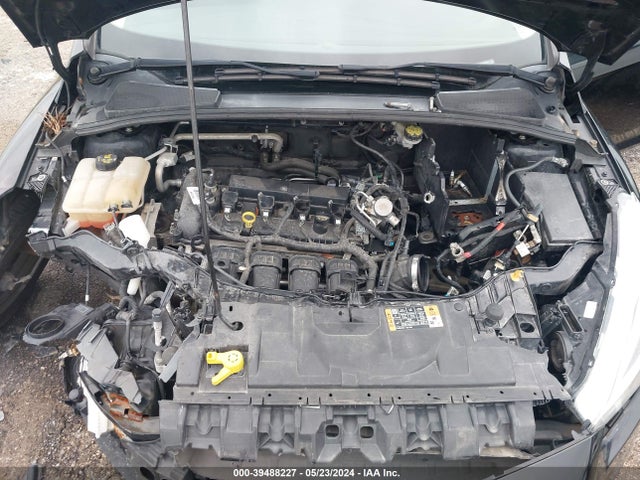 Ford FOCUS SE 2016 1FADP3F23GL382871 Image 10