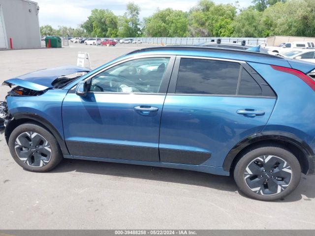 KNDCT3L10P5034866 KIA Niro Ev Wave