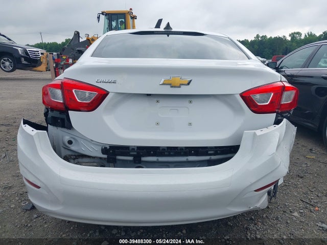 Chevrolet Cruze Ls Auto 2018 1G1BC5SMXJ7150373 Image 16