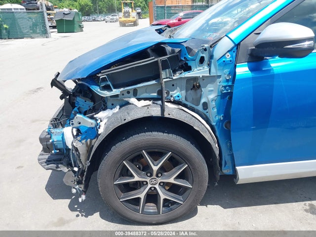 Toyota RAV4 SE 2016 JTMNFREV5GJ071020 Image 6