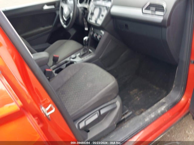 3VV0B7AX1KM052978 Volkswagen Tiguan 2.0t S