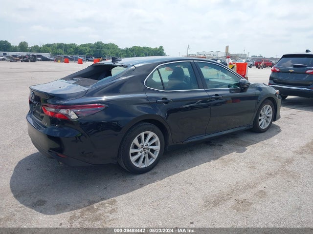 Toyota CAMRY LE 2022 4T1C11AK2NU007768 Image 4
