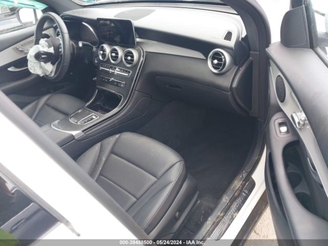 W1N0G8DB2NV400103 Mercedes-Benz Glc 300 Suv